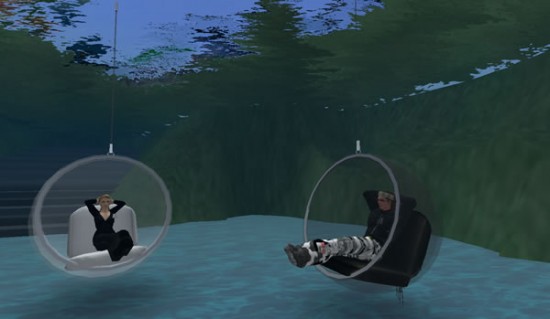 From left: ThinkBalm's Erica Driver and  by MixedRealities' Roland Legrand in Second Life. (Photo by Roland Legrand.)